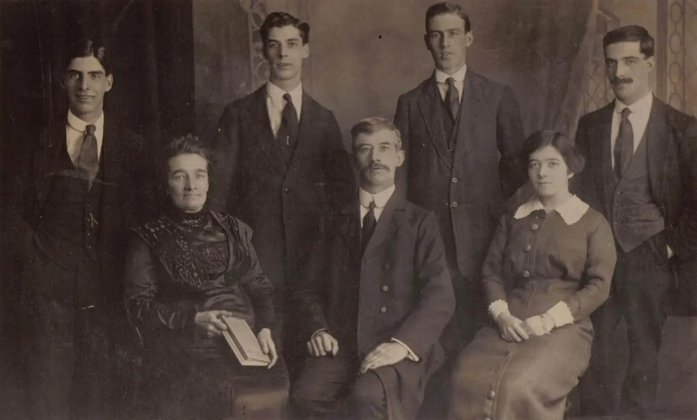 Fred Bush & Family 1918